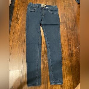 Women’s Skinny Jeans